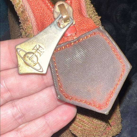 Amazing vintage Vivienne Westwood clutch/cosmetic bag - Picture 11 of 12